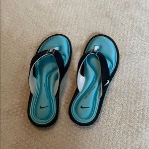Nike flip flops